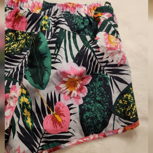 Old Navy Active Hawaiian Go-Dry Running Shorts Size XS - Picture 6 of 16